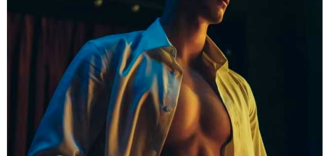 光影腹肌帅哥肖遣