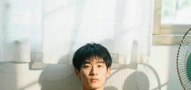 大学搞基：男生宿舍的三人行