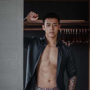 新加坡小鲜肉 OnlyFans 网红 Titus Low