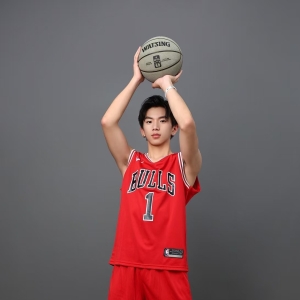 与帅草行走在似爱非爱的边缘