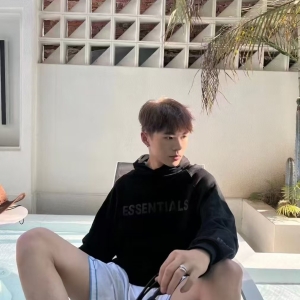 恐同表哥帮我治疗同性恋