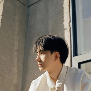 回忆去年夏天的他