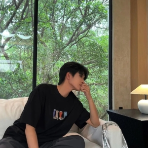 上海美院白袜生自拍