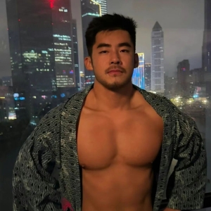 网红乔诘圣：已签约准备赴日拍摄，网传债务缠身