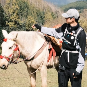 古镇飞檐之红尘颠倒