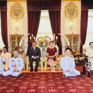 比童话更真实：这对你想不到的 CP，被泰王王后赐婚