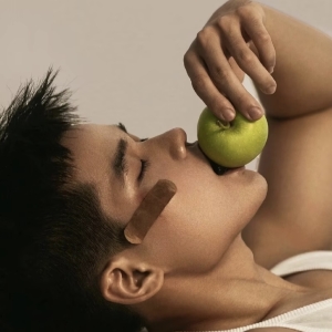 古铜色的皮肤，行走的荷尔蒙