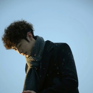 雪落肩头的瞬间，浪漫有了具象